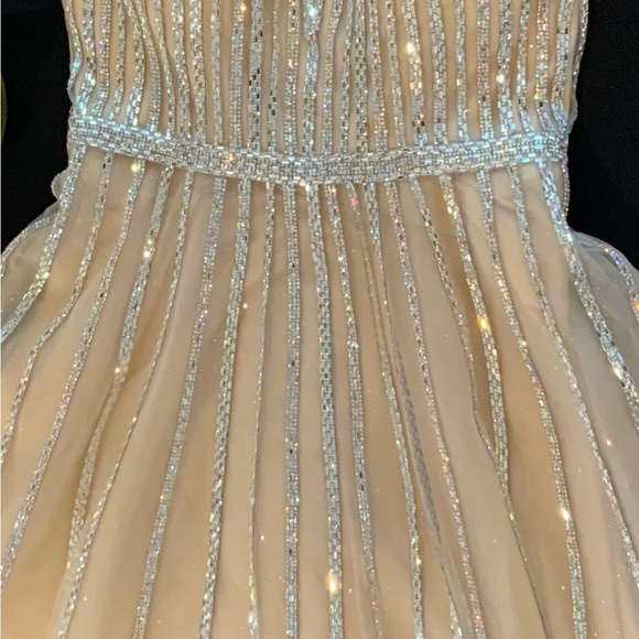 GODDESS - Picture 6 of 16